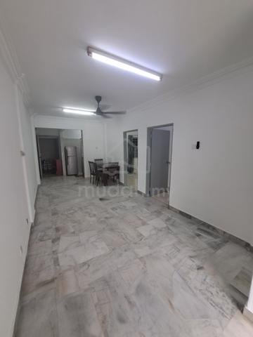 Teratai Mewah Apartment Block 4 & 6 1