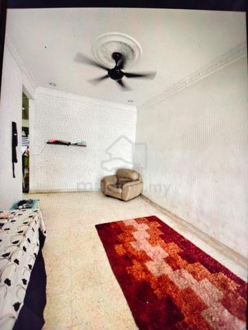 Rumah setingkat 22 x 75 disewakan 1