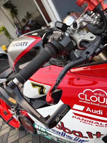 Ducati 1199 Panigale - photo 8 of 10