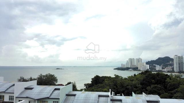 Seaview Shamrock Villas 3 Storey Terrace at Batu Ferringhi, Penang 1