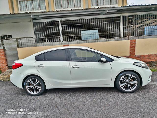 2016 Kia CERATO K3 1.6 YD Kereta Cantik & Berbaloi - 5