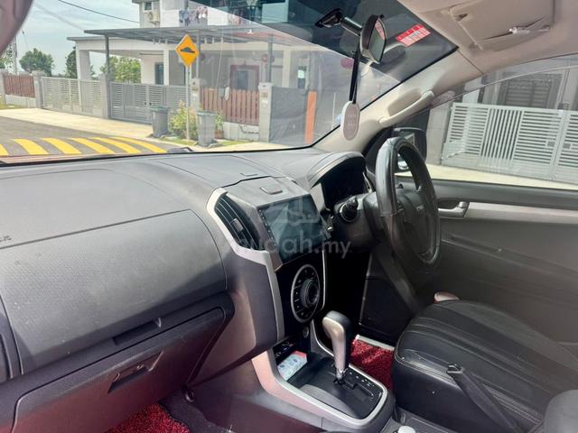 2014 Isuzu D-MAX 3.0 V-CROSS SAFARI 4x4 (A) - 5