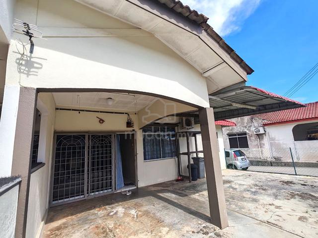 (1711sqft) Melaka Taman Saujana Indah 1Storey Corner House Bukit Katil 1