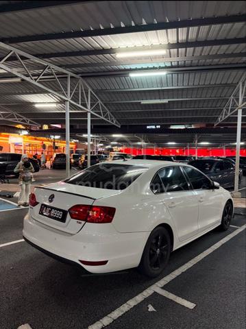 2012 Volkswagen JETTA 1.4 TSI (CBU) (A) - 4