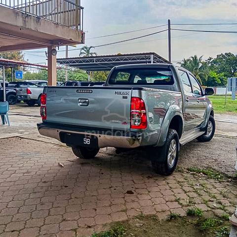 2012 Toyota HILUX 2.5 G VNT FACELIFT (M) - 2