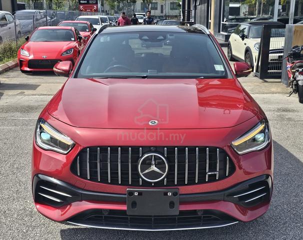 Mercedes Benz GLA45S 2.0 4MATIC 8 Speed TURBO AMG - 3