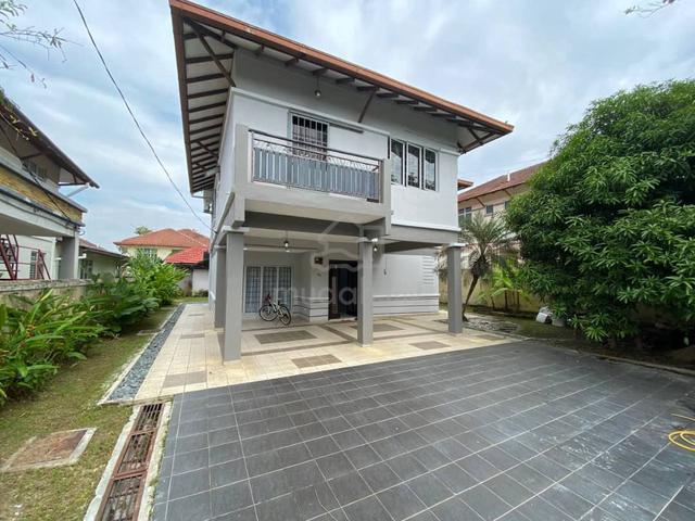 [FOR RENT] Double storey bungalow Laman Lili Nilai Impian Nilai 1