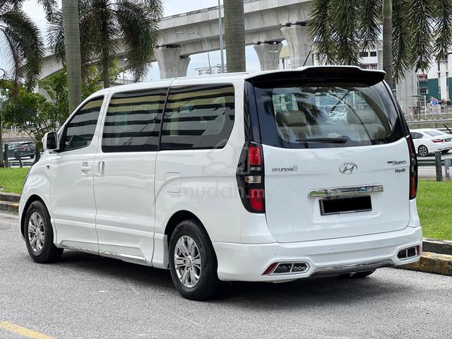2017 Hyundai GRAND STAREX 2.5 ROYALE FACELIFT (A) - 2