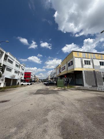 Puchong Gateway Pusat Perniagaan Suria Puchong For Sale Nice Price 1