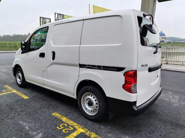 2021 Nissan NV200 1.6 (M) Panel Van - 4