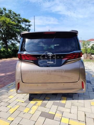 Unreg Recon 2025yr Toyota Alphard 2.5 AT Z Spec - 2