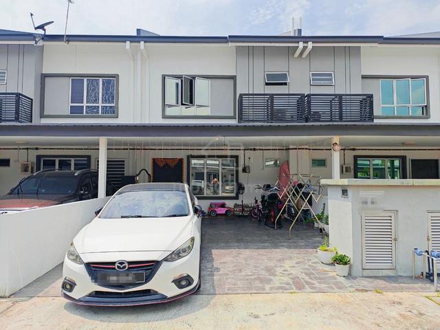 Double storey rentak perdana LBS puncak alam 1