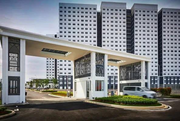 Karisma @ Eco Majestic 1