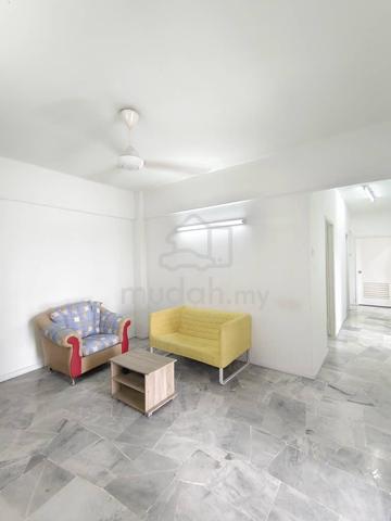 #886 Bukit Saujana Room! 5minit Johor Bahru/ CIQ/ Plaza Pelangi/Low De 5