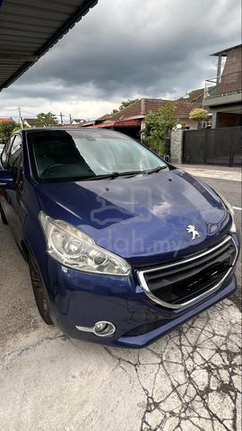 2014 Peugeot 208 1.6 VTi ALLURE (A) - 2