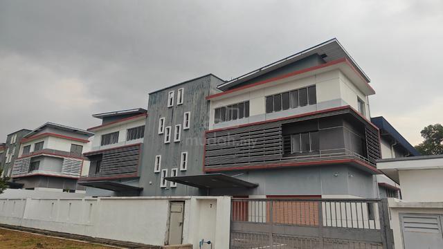 Rawang platinum 1