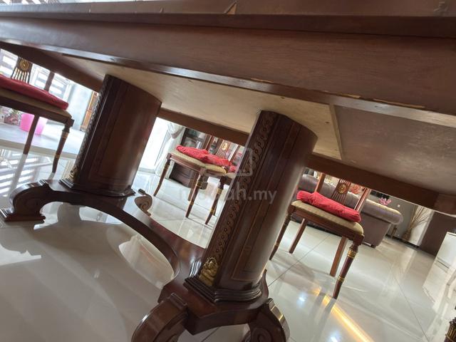 Carousel Image