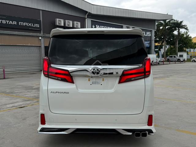 2023 Toyota ALPHARD 2.5 SC SROF 2PD 7STR 28K KM - 4