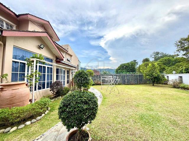 Ukay Perdana Tastefully Renovated Double Storey Semi-D for Sale 1