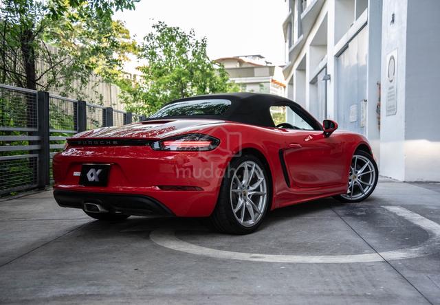 Porsche 718 Boxster 2.0 2022 Unreg Guards Red - 2