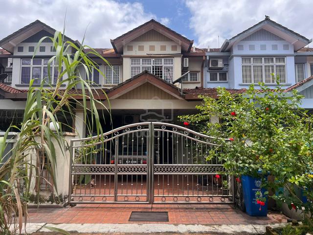 Renovated Double Storey Terrace At Sek 23 1