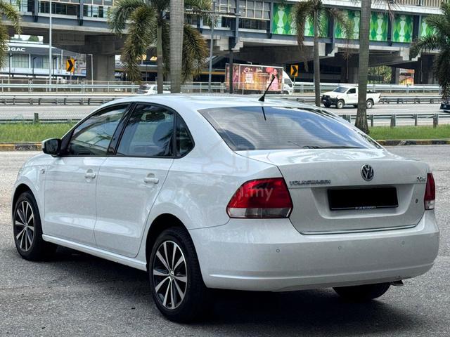 2016 Volkswagen POLO 1.6 FL (A) SEDAN LEATHER CKD - 3