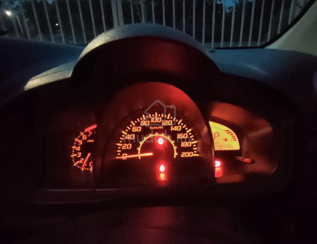 2015 Perodua AXIA 1.0 G (A) - 5