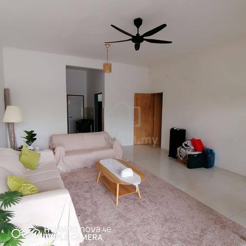 r1600/Pasir gudang/Jalan Way Kikik19/4 Bedrooms/Partial/Evonne6678 1