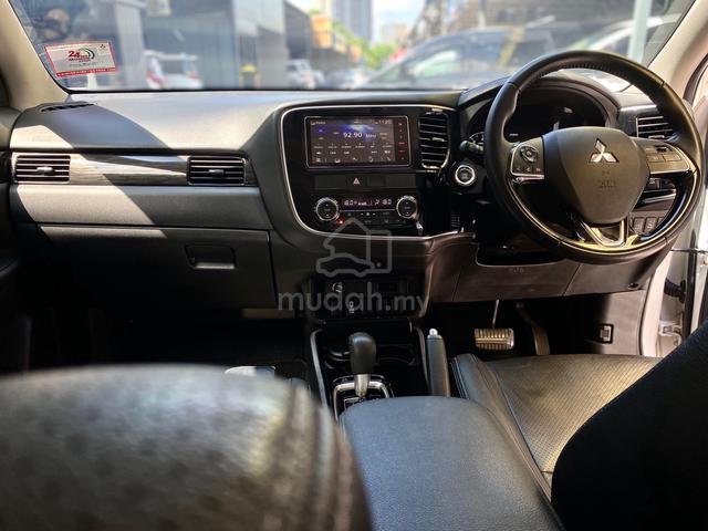 2019 Mitsubishi OUTLANDER 2.0 2.0 4WD (A) LEATHER - 5