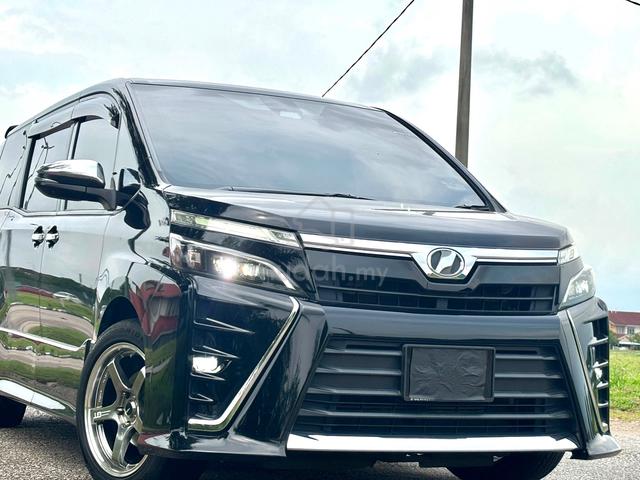 2019 Toyota VOXY 2.0 ZS KIRAMEKI II Low Mileage - 3