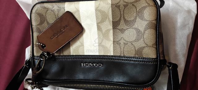Coach signature stripe crossbody black brown - photo 6 of 6