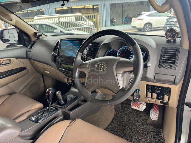 2012 Toyota FORTUNER 2.7 V (A) Accept Credit Card - 5