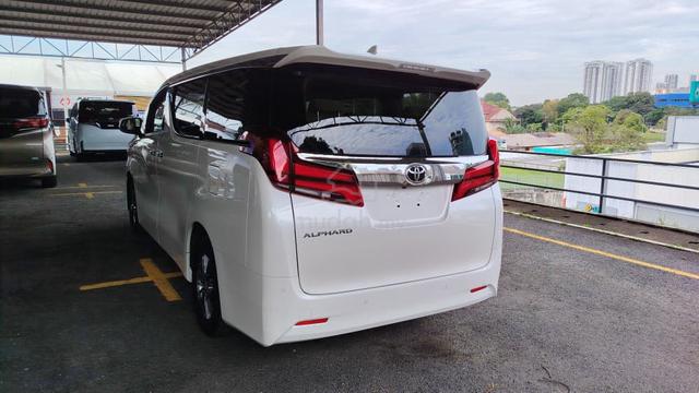 2021 Toyota ALPHARD 2.5 8 Seater - 2