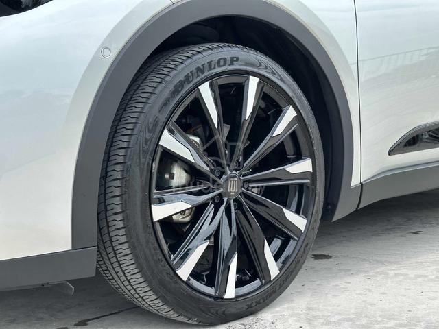 2023 Toyota CROWN RS Advanced 10k KM / SUNROOF - 3