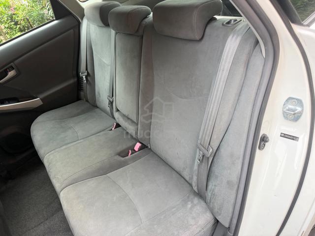 2010 Toyota PRIUS 1.8 (HYBRID) (A) Loan Kedai 99% - 5