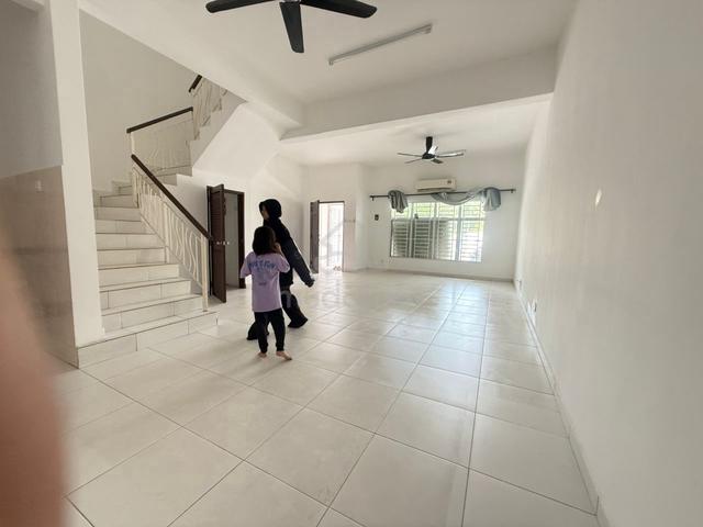 Terrace House Puncak Alam Free Hold 1