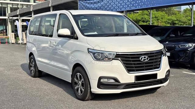 2018 Hyundai GRAND STAREX 2.5 ROYALE DELUXE (A) - 1