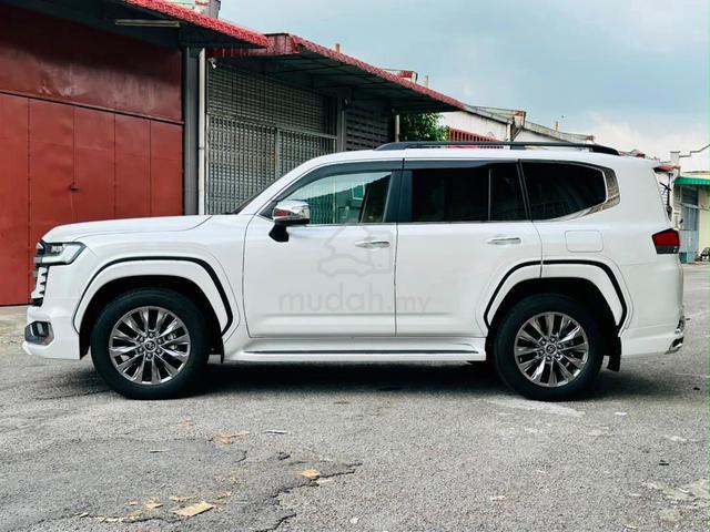 2023 Toyota LANDCRUISER 3.4 ZX *7K LowKM* GRADE 5A - 2