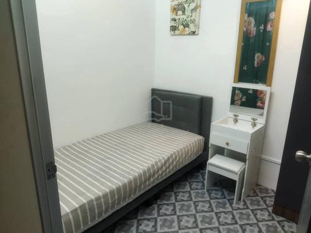 SINGLE Room-Sunway Mentari Court sunway pyramid,KTM, BRT ,LRT 1