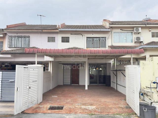 (PALING MURAH) 2 Storey Terrace Taman Pinggiran Putra, Seri Kembangan 1