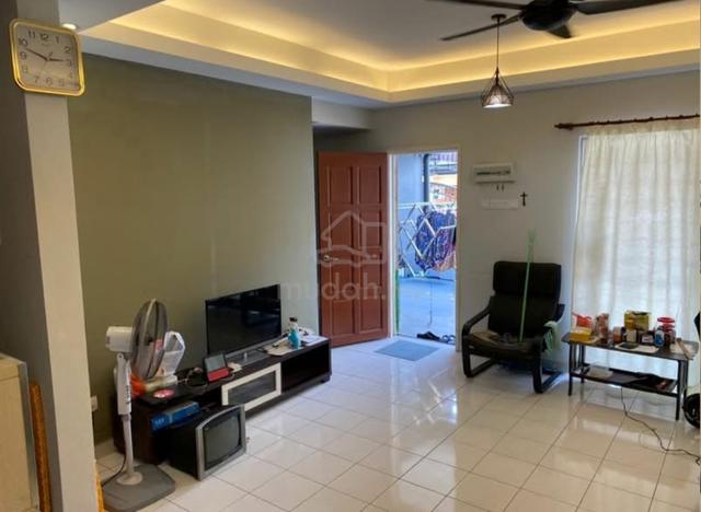 Pinggiran Putra, 5 Min MRT Station Equine, Aeon Shop, Seri Kembangan 1