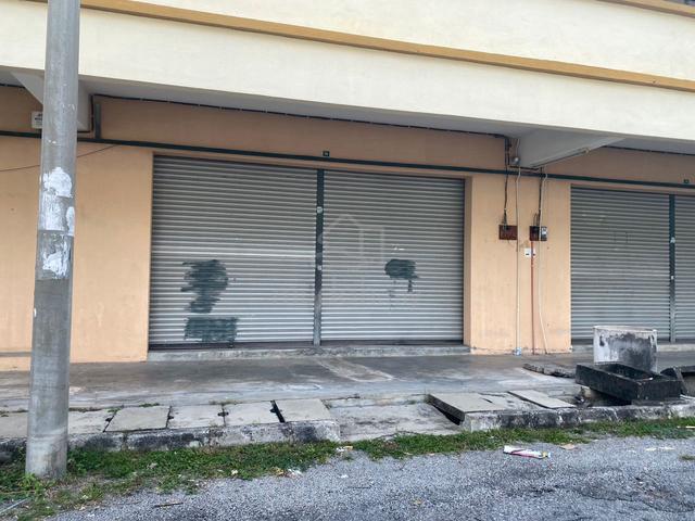 Ground floor shop lot at Bercham Tropicana 1A , Ipoh . 1