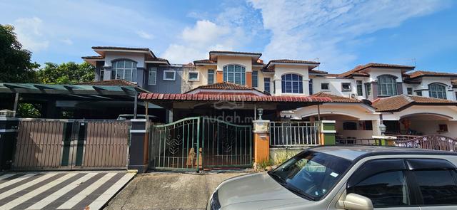 Taman pulai flora taman universiti Double Storey For sale Fully reno 1