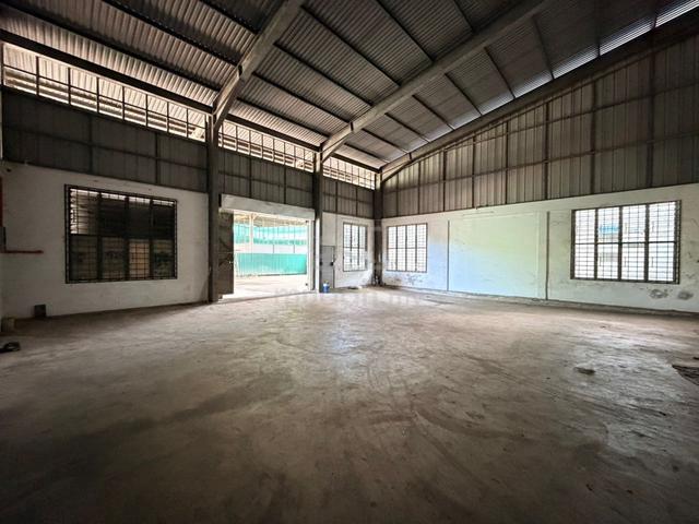 Double Storey Semi Detached Warehouse at Demak Laut 1