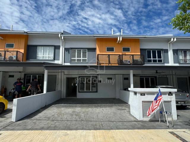 FULL LOAN 🔥 2 Storey Ritma Perdana, Bandar Puncak Alam 1