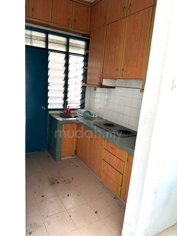 Dahlia Apartment 1