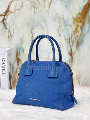Carousel Image