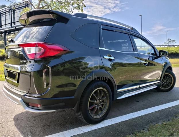 Honda BR-V 1.5 V 7 Seaters Full Bodykit Leather St - 3