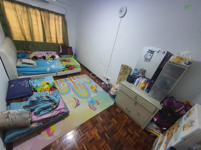 2.5-storey Terraced House For Sale 1