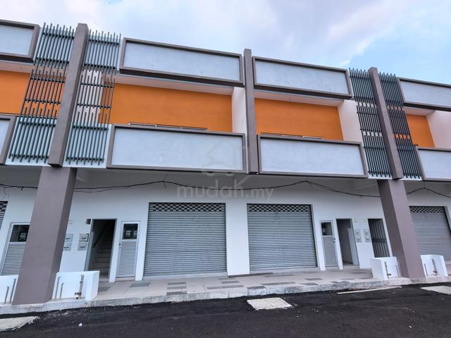 Bandar Bukit Raja Facing Main Road Shoplot For Rent 1